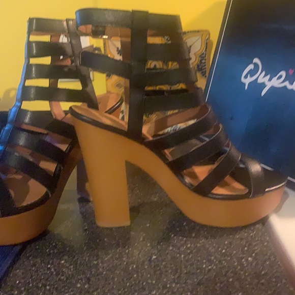 Qupid Black Sandals NWT (last pair available Sz 6.5) - Picture 8 of 10